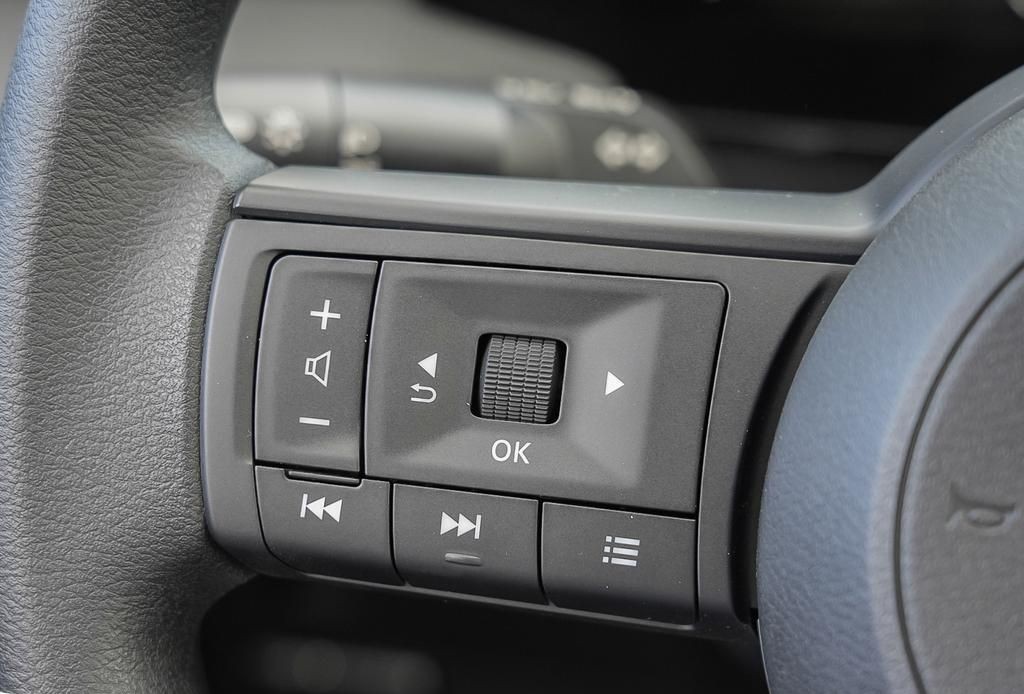 2026 Nissan Kicks 15