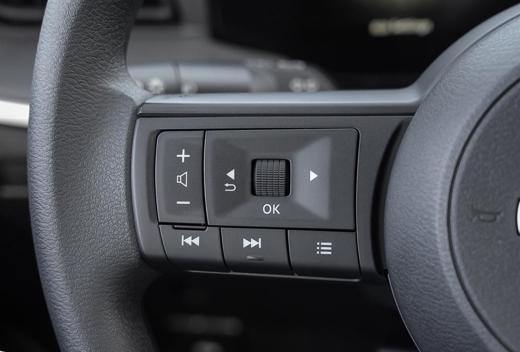 2026 Nissan Kicks 15
