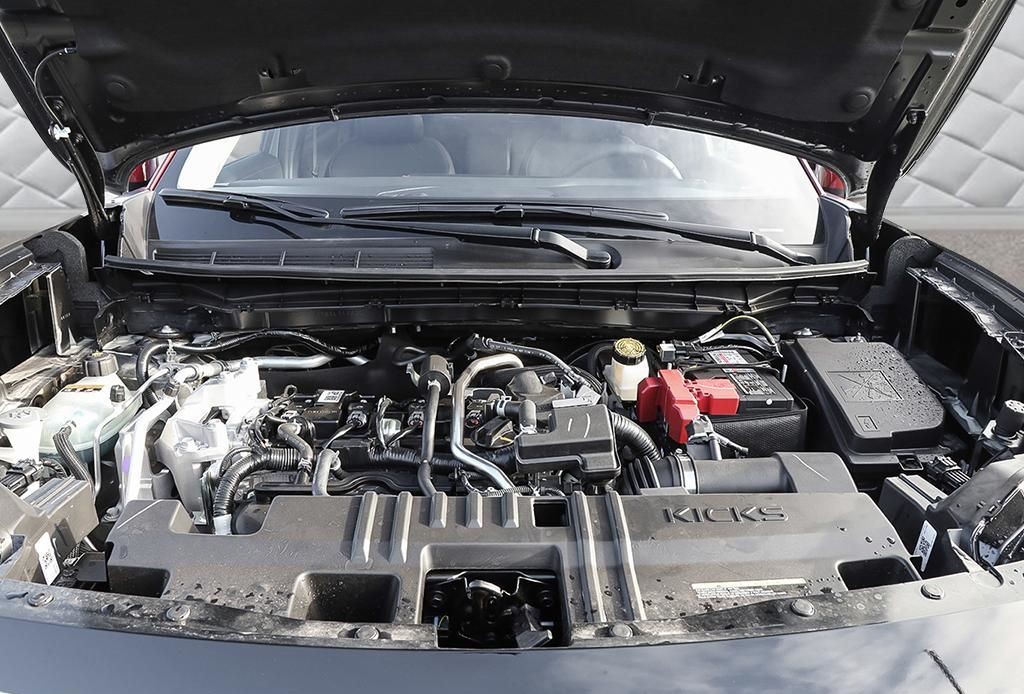 2026 Nissan Kicks 6