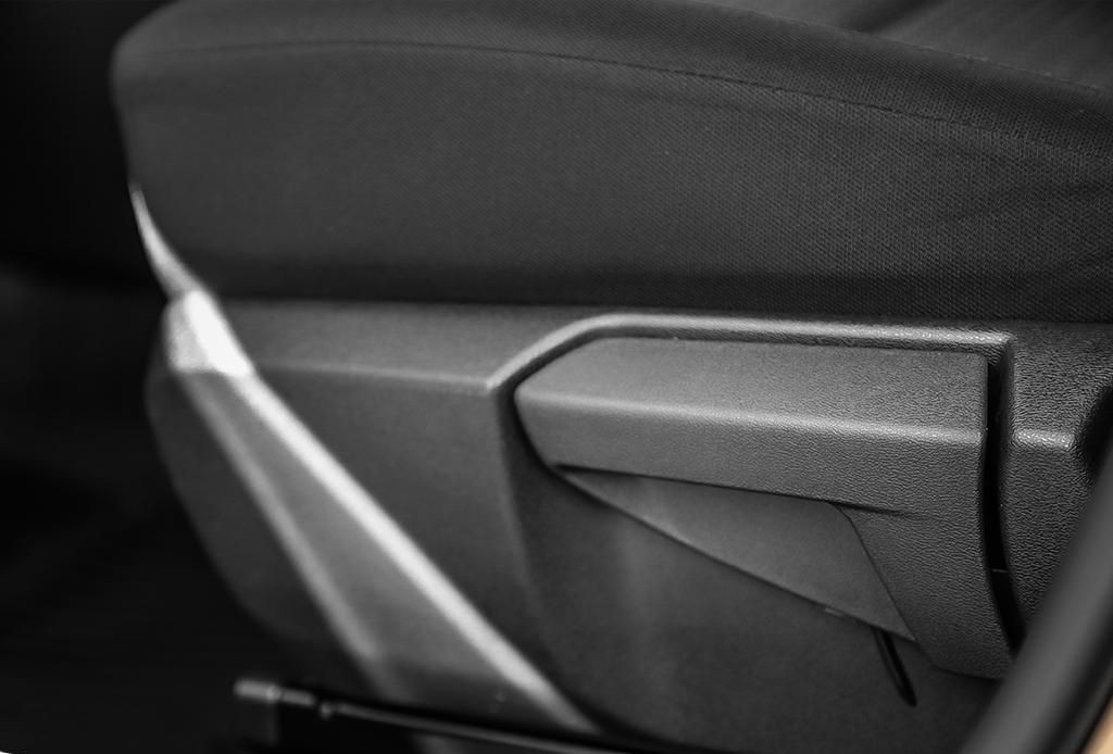2026 Nissan Kicks 25