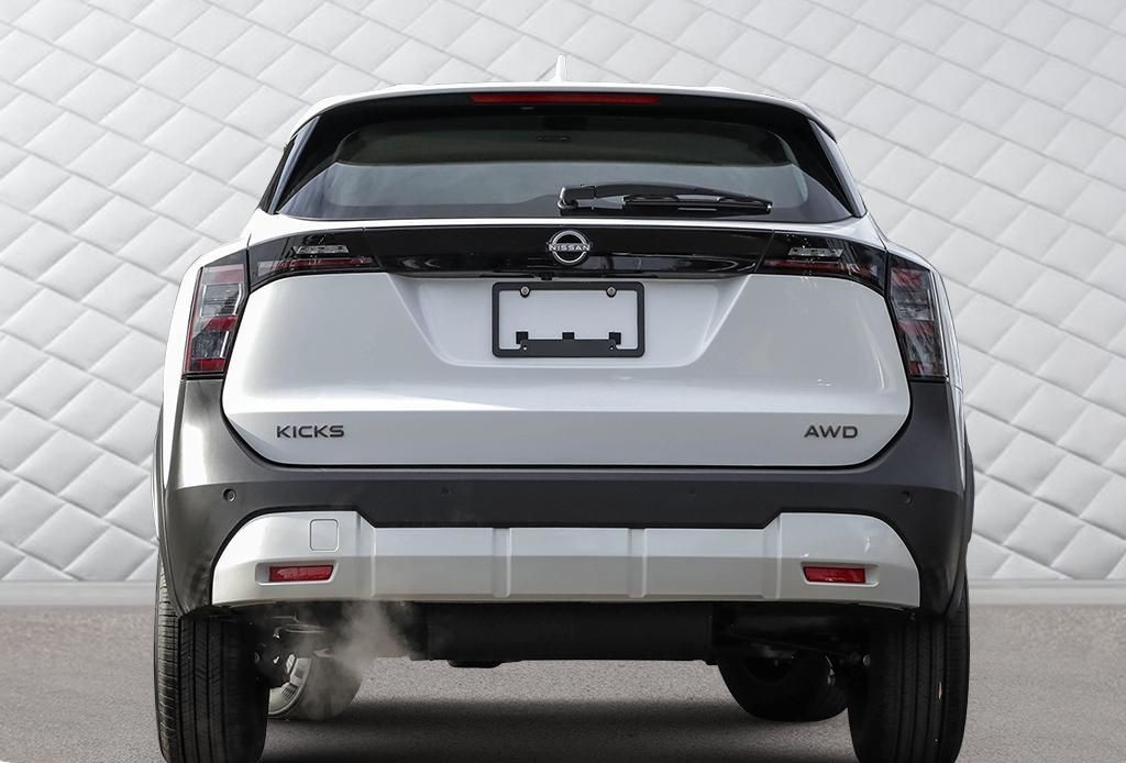 2026 Nissan Kicks 5