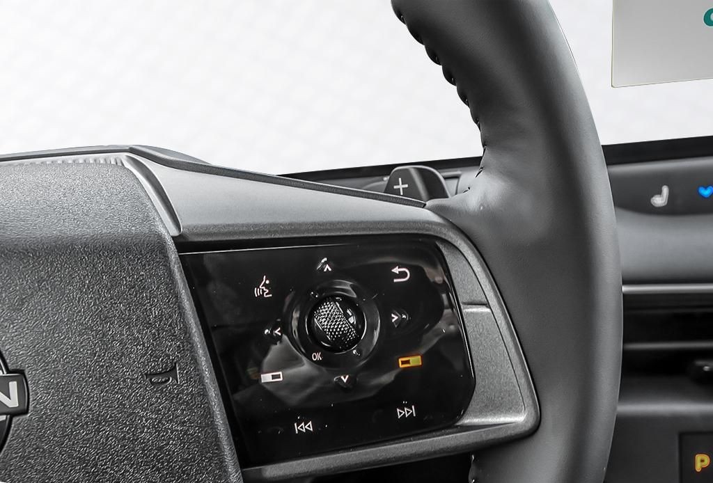 2026 Nissan LEAF 13