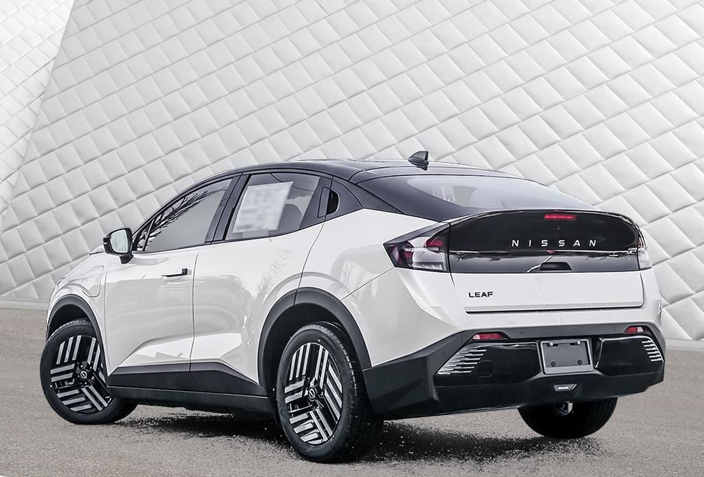2026 Nissan LEAF 4
