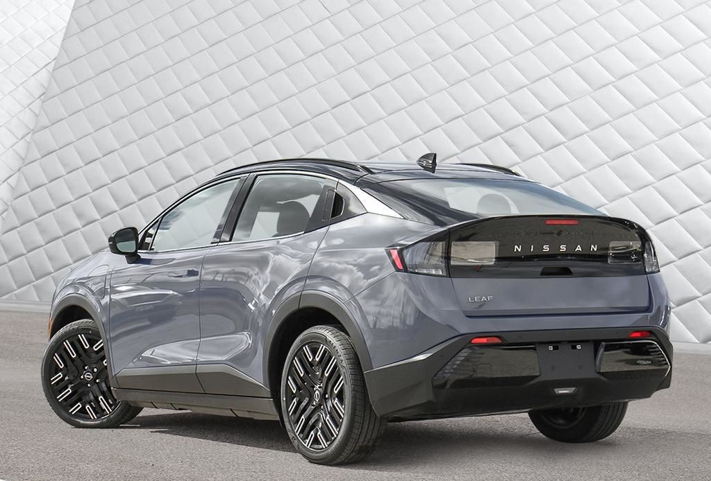 2026 Nissan LEAF 4