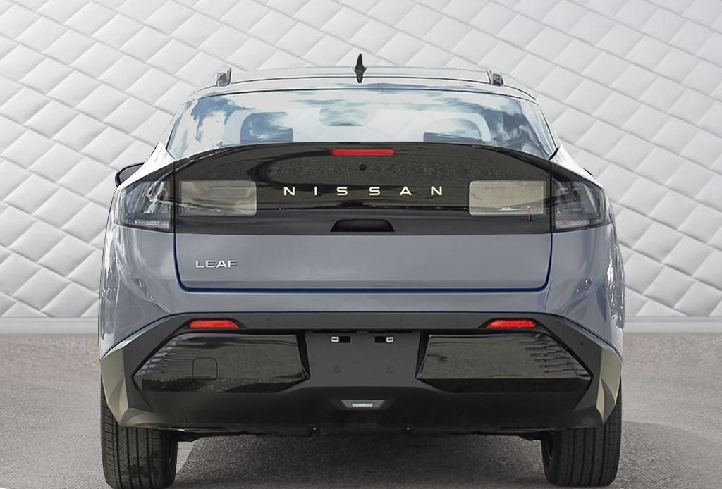 2026 Nissan LEAF 5