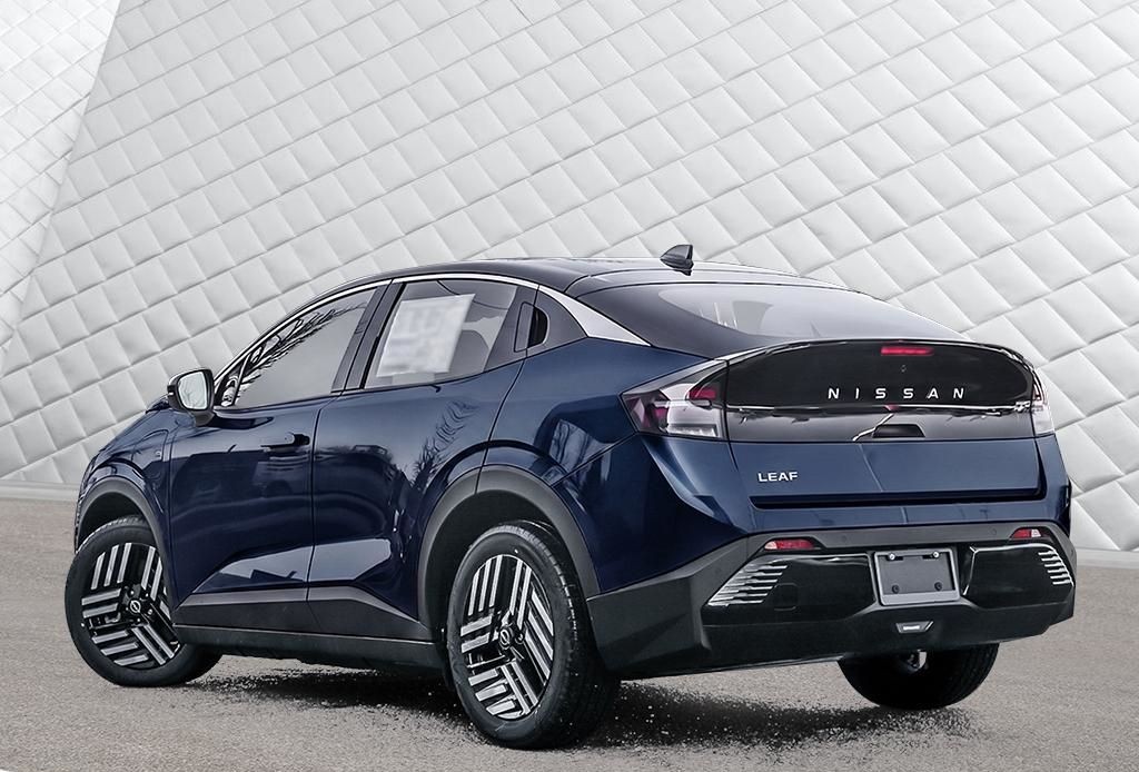 2026 Nissan LEAF 4