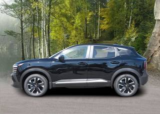2025 Nissan Kicks
